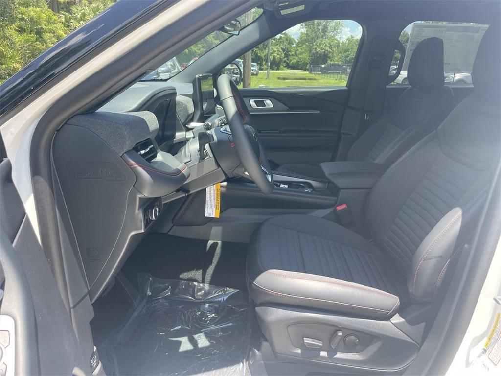 new 2025 Ford Explorer car