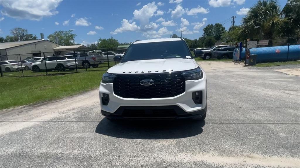 new 2025 Ford Explorer car
