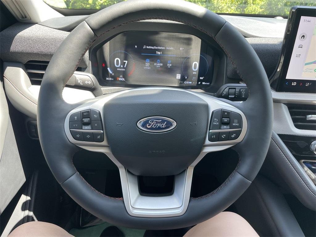 new 2025 Ford Explorer car