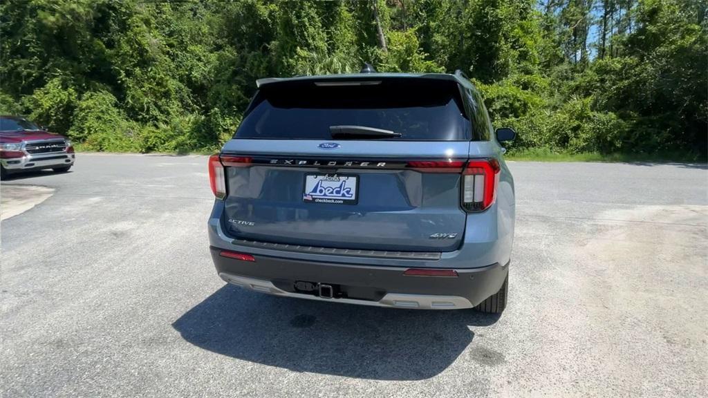 new 2025 Ford Explorer car