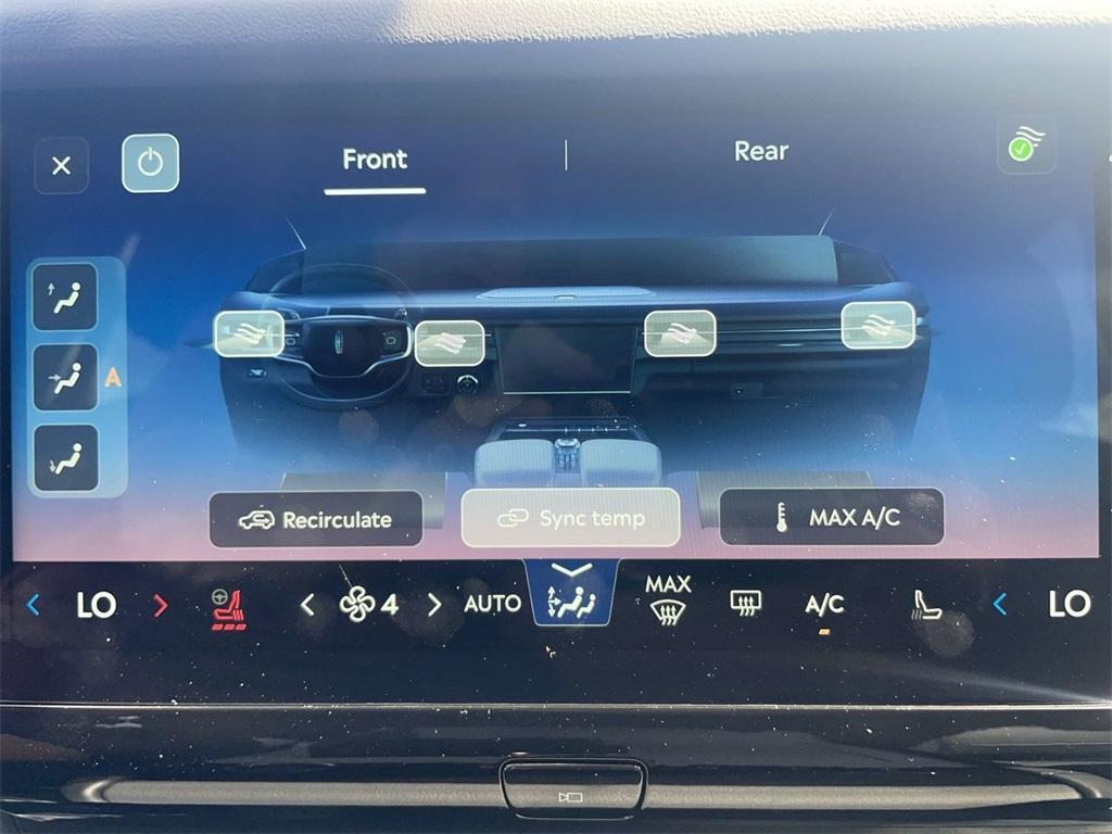 new 2025 Lincoln Navigator L car, priced at $103,362