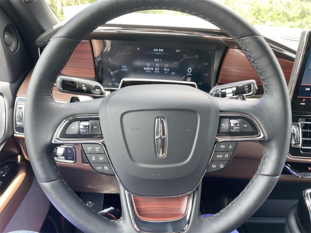 new 2024 Lincoln Navigator car, priced at $99,055