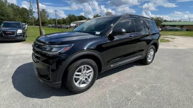 new 2025 Ford Explorer car, priced at $41,850