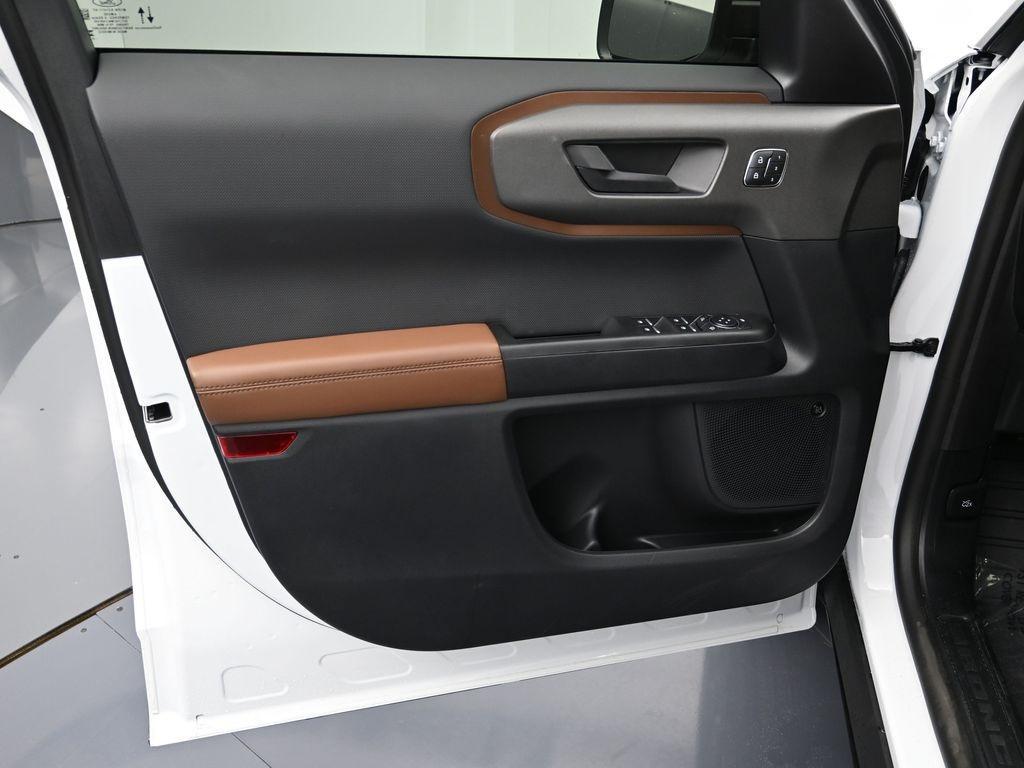 new 2025 Ford Bronco Sport car, priced at $38,153