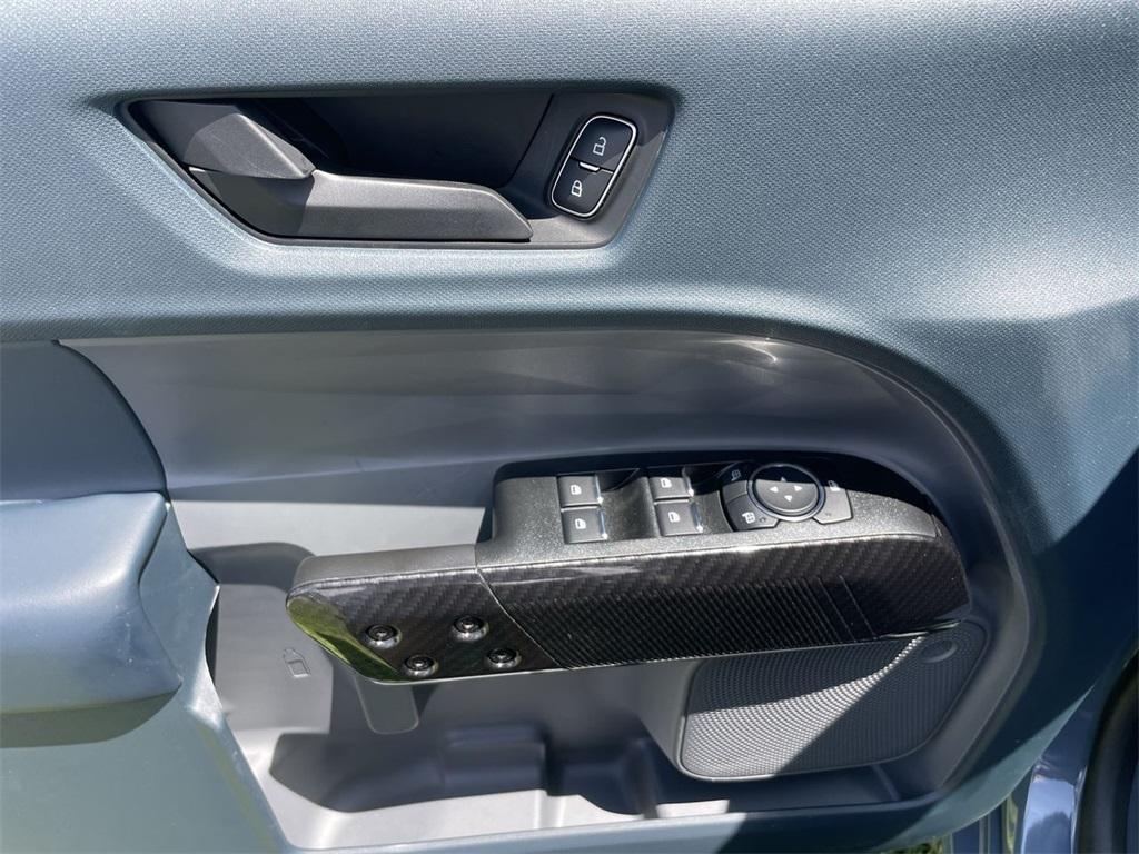 new 2025 Ford Maverick car, priced at $37,017