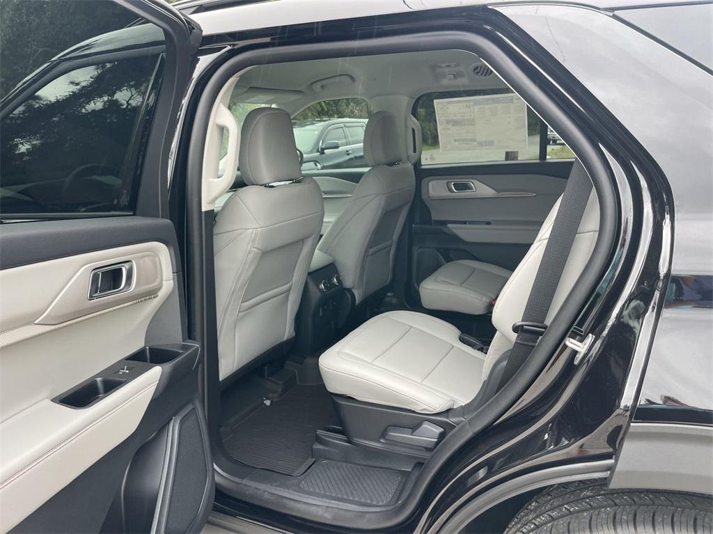 new 2025 Ford Explorer car, priced at $42,639