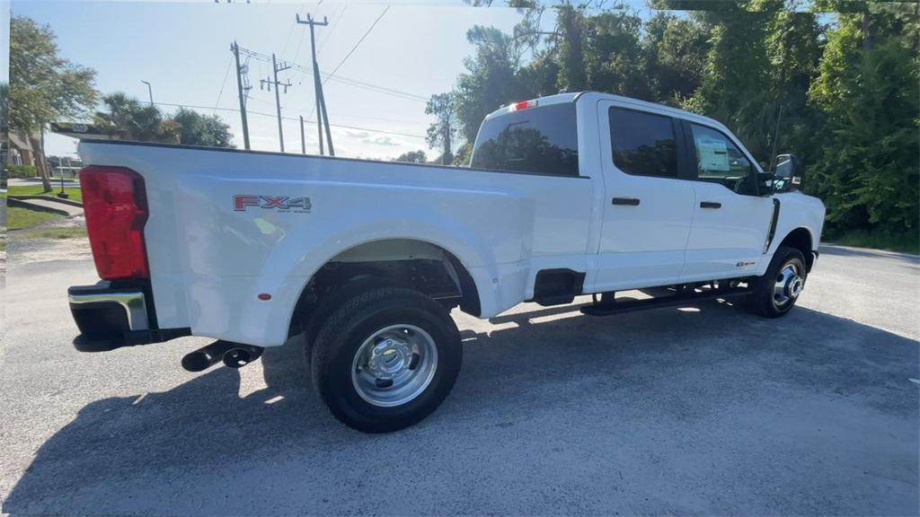 new 2025 Ford F-350 car