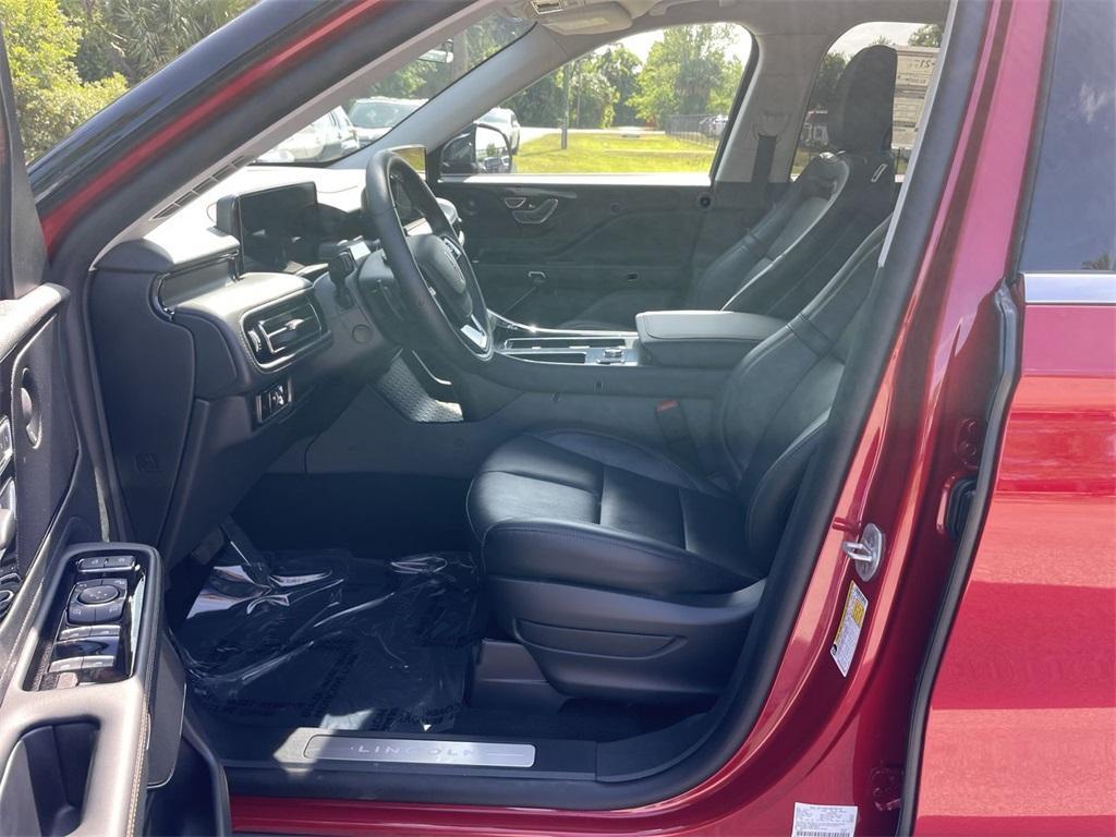 new 2025 Lincoln Aviator car