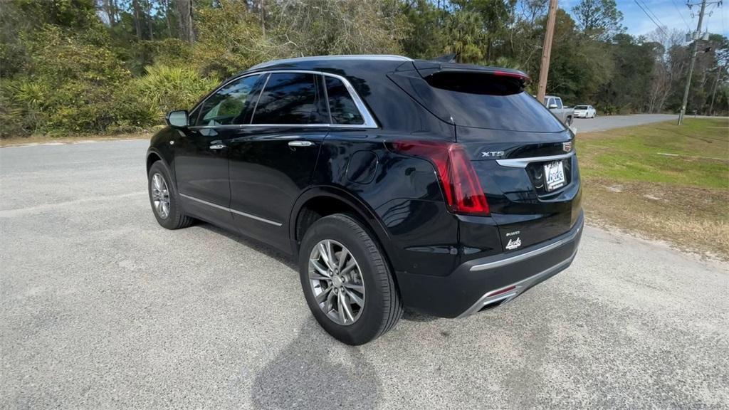 used 2021 Cadillac XT5 car, priced at $32,375