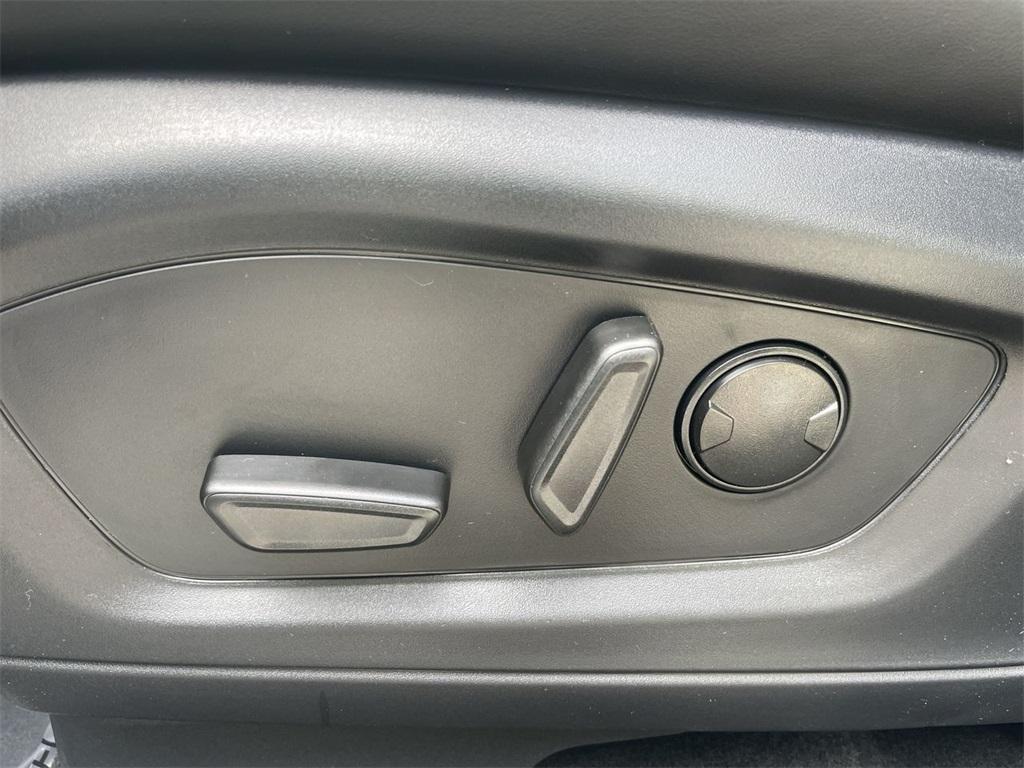 new 2025 Ford Explorer car, priced at $47,072