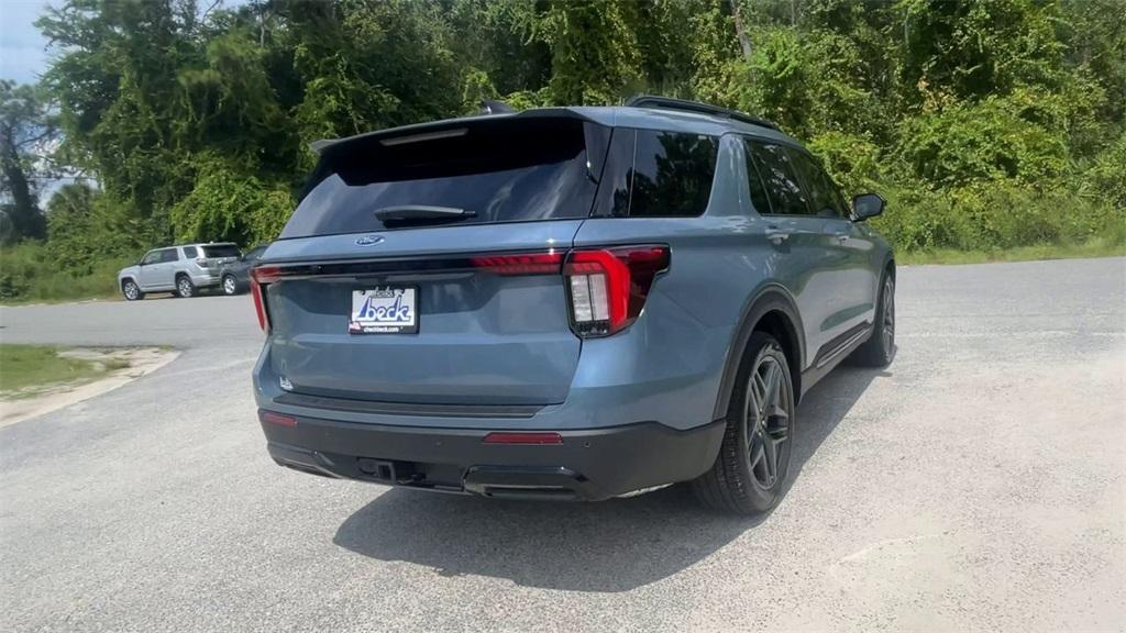 new 2025 Ford Explorer car, priced at $47,072