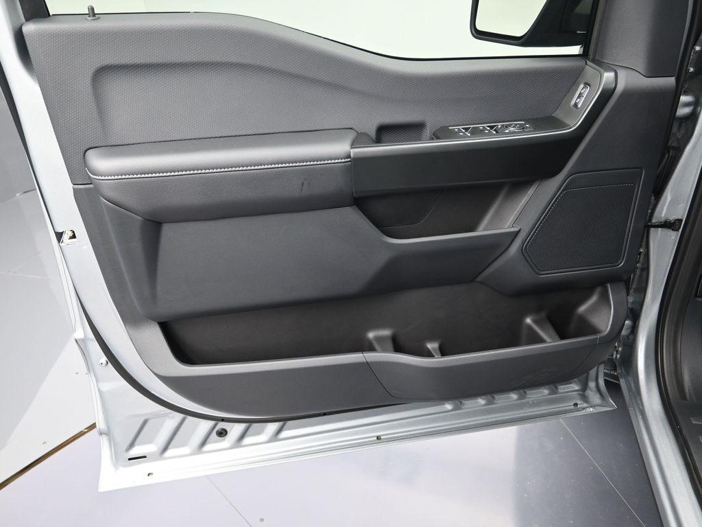 new 2025 Ford F-150 car, priced at $44,211
