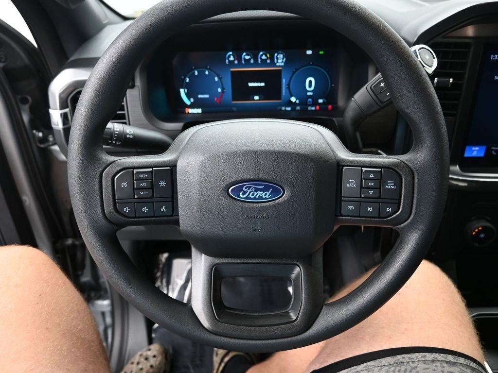new 2025 Ford F-150 car, priced at $44,211