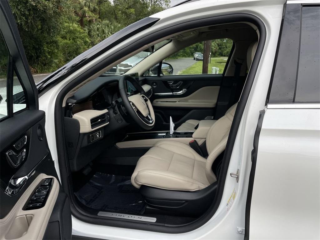 new 2025 Lincoln Corsair car, priced at $54,246