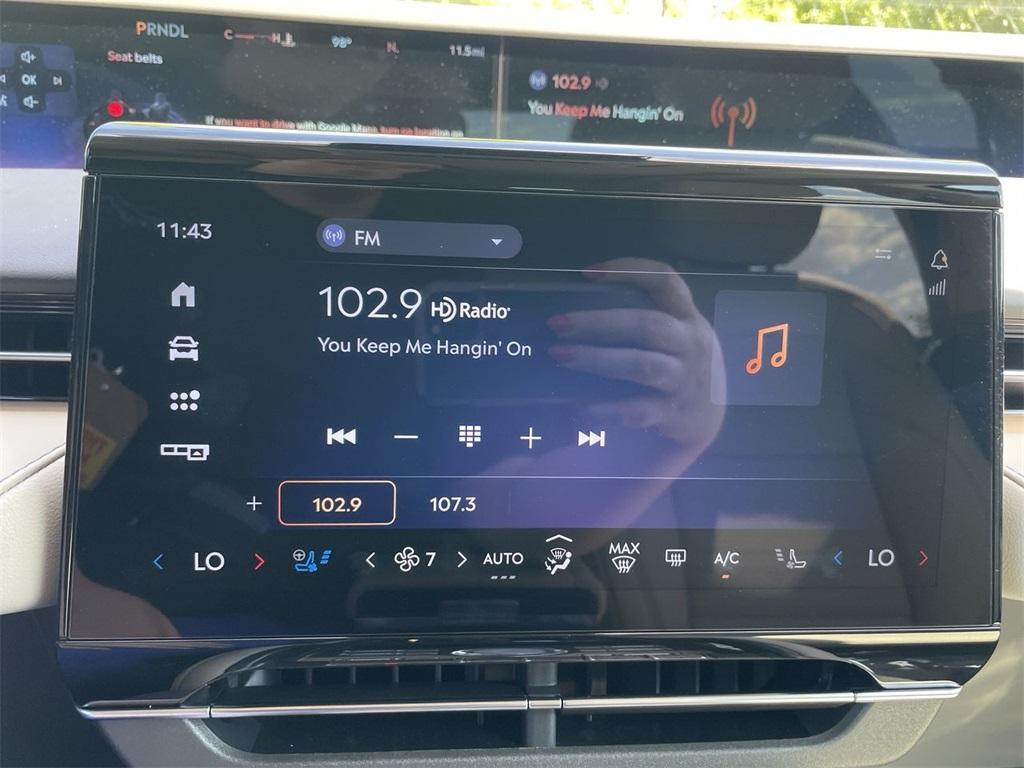 new 2025 Lincoln Nautilus car