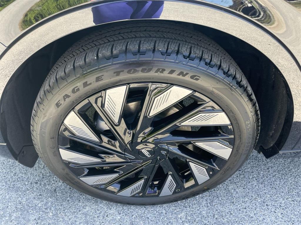 new 2025 Lincoln Nautilus car