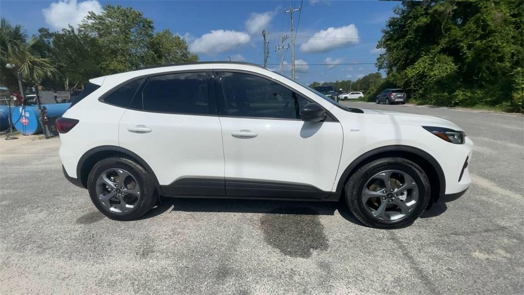 new 2025 Ford Escape car