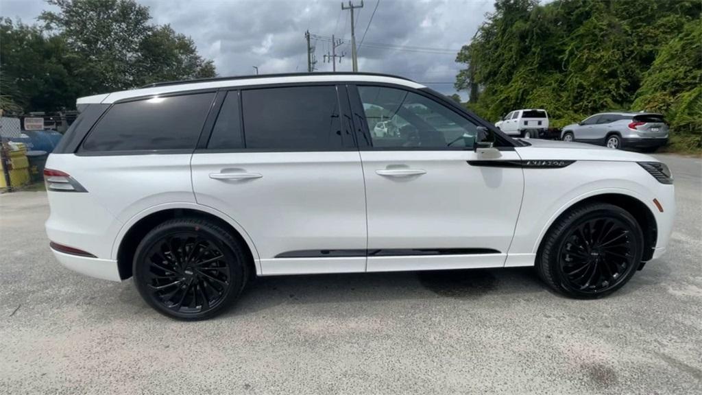 new 2025 Lincoln Aviator car