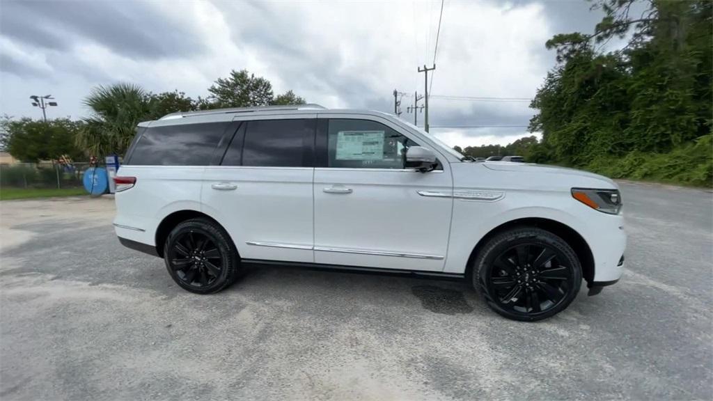 new 2024 Lincoln Navigator car, priced at $102,329