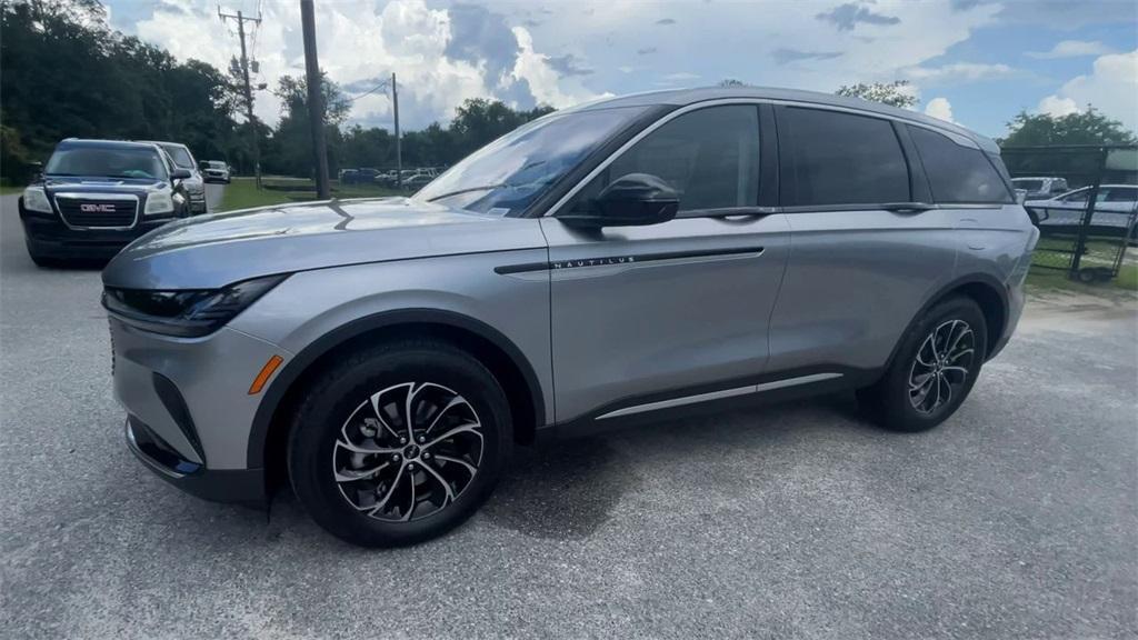 new 2025 Lincoln Nautilus car, priced at $50,341