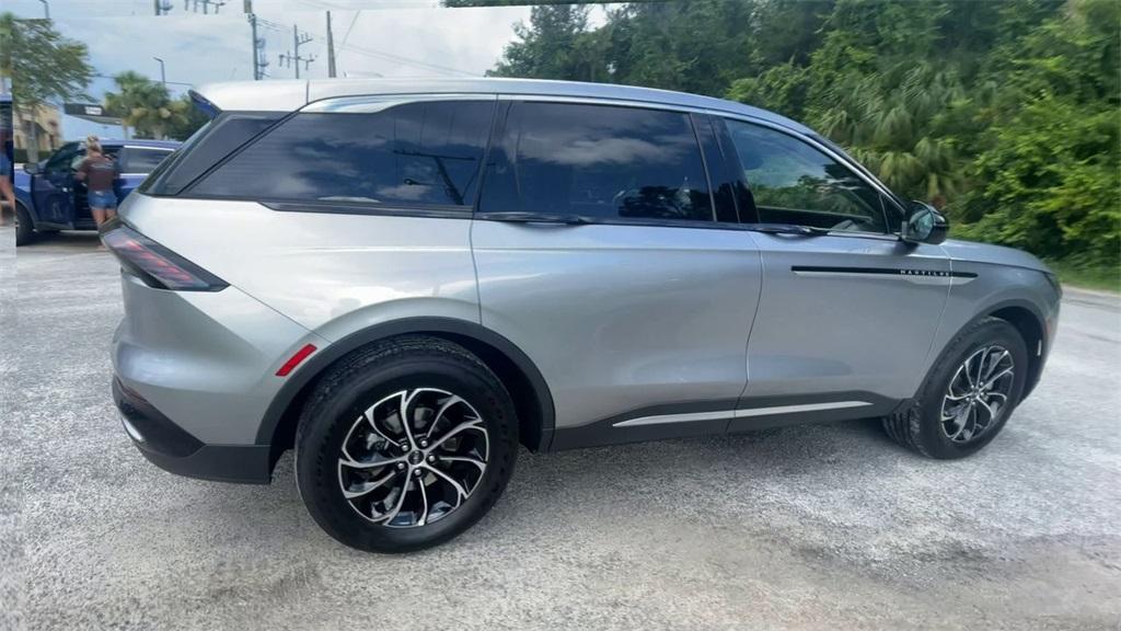 new 2025 Lincoln Nautilus car, priced at $50,341