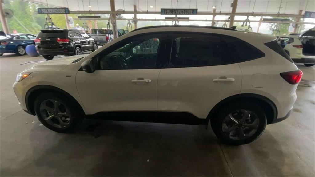 new 2025 Ford Escape car, priced at $33,144