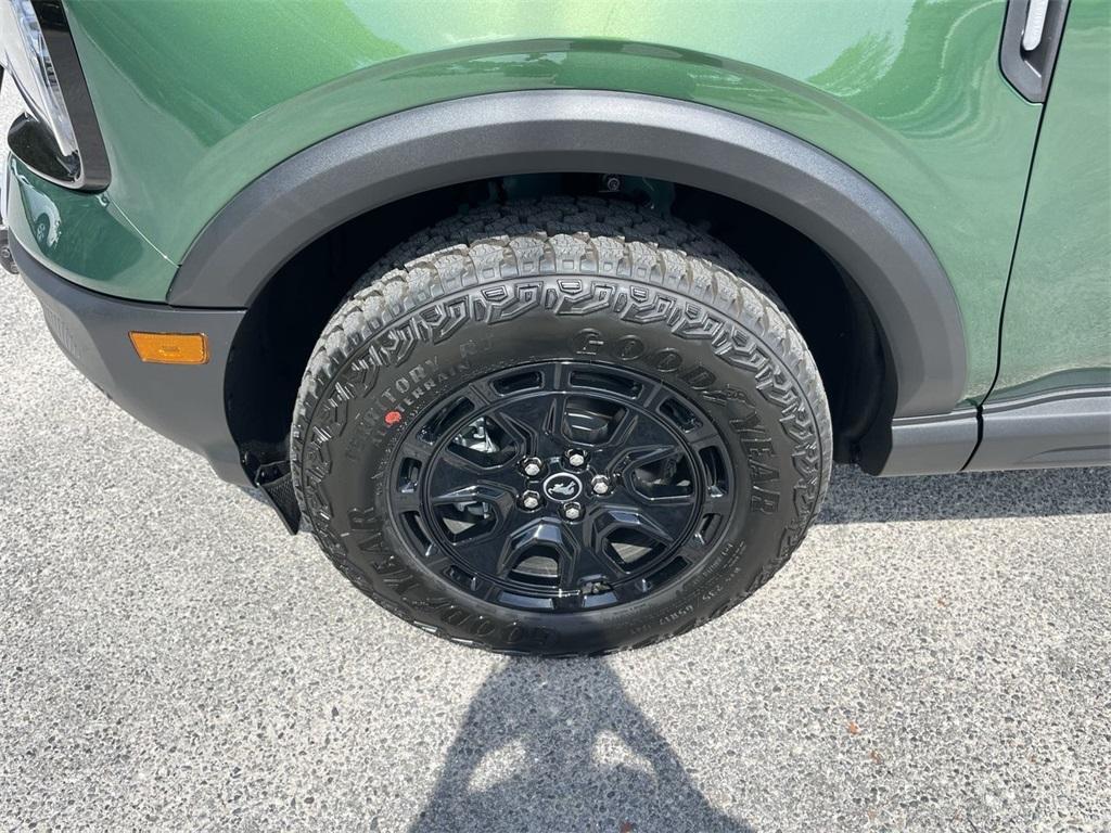 new 2025 Ford Bronco Sport car, priced at $41,101