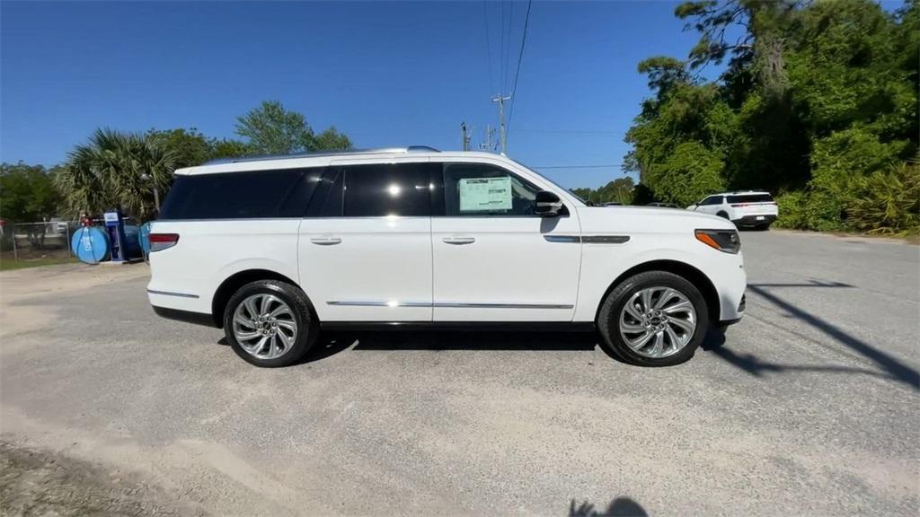 new 2024 Lincoln Navigator L car, priced at $106,230