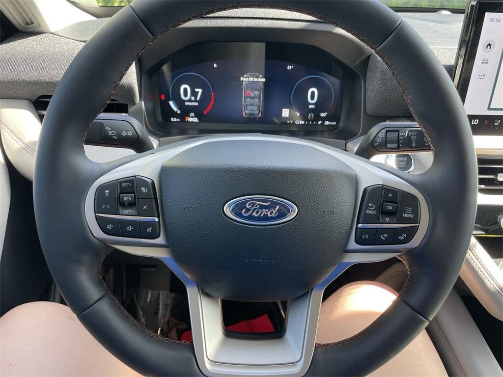 new 2025 Ford Explorer car, priced at $42,451