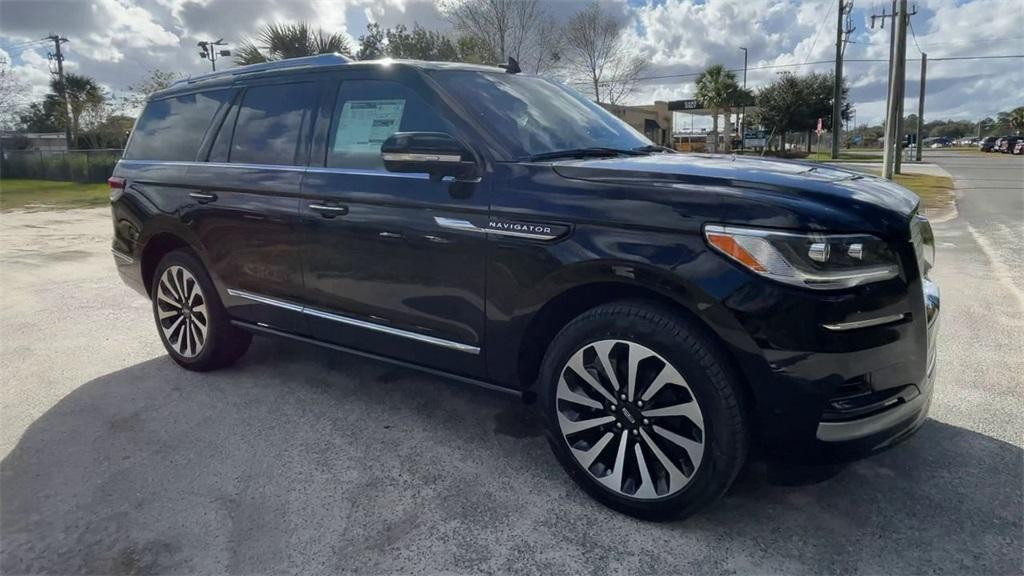 new 2024 Lincoln Navigator car, priced at $107,595