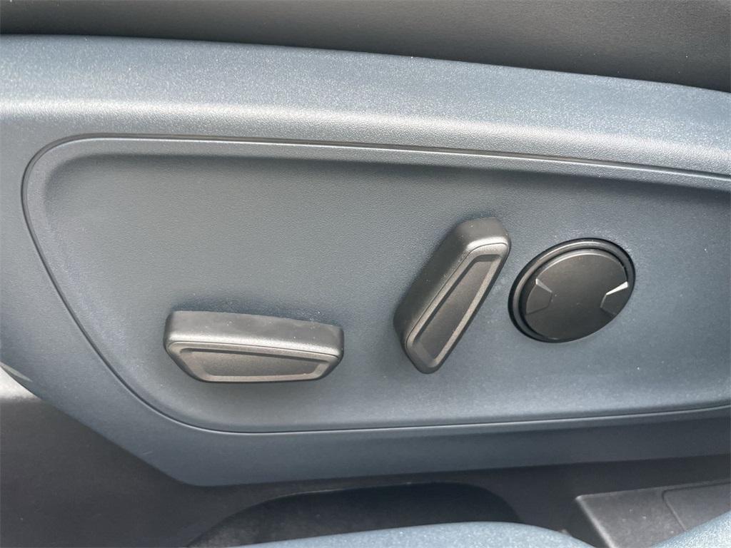 new 2025 Ford Maverick car, priced at $36,404