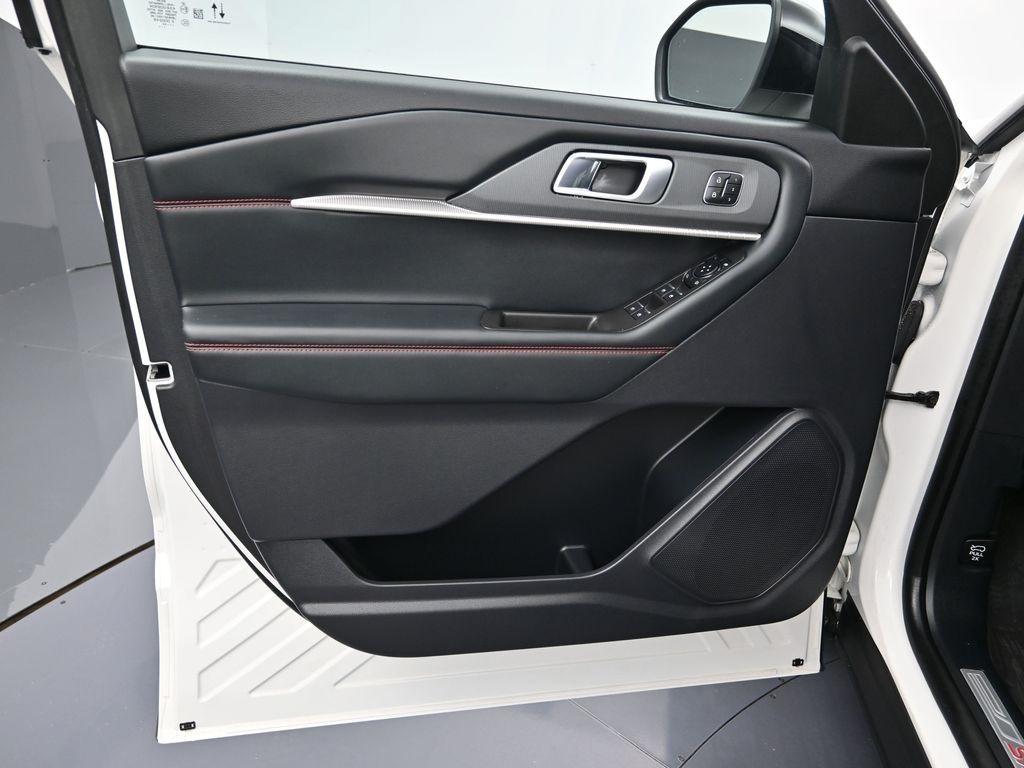 used 2025 Ford Explorer car, priced at $42,494
