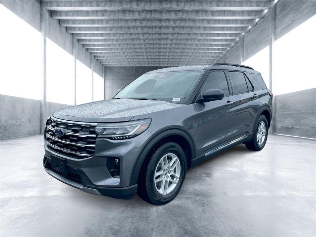 new 2025 Ford Explorer car, priced at $42,601