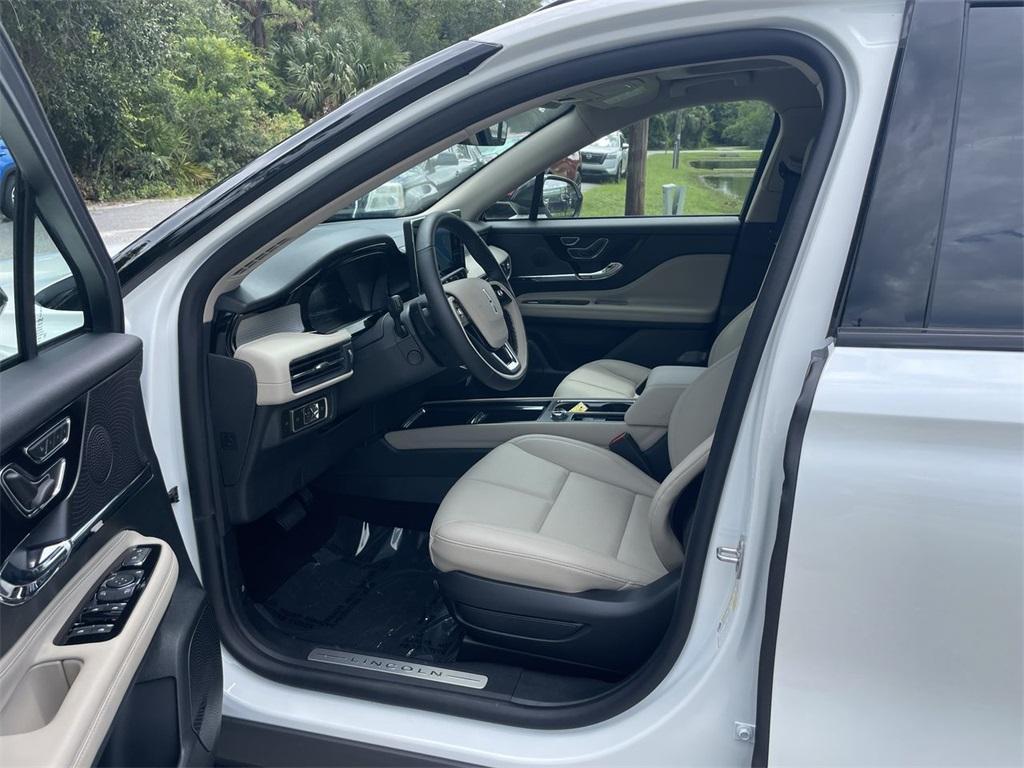 new 2025 Lincoln Corsair car, priced at $47,311