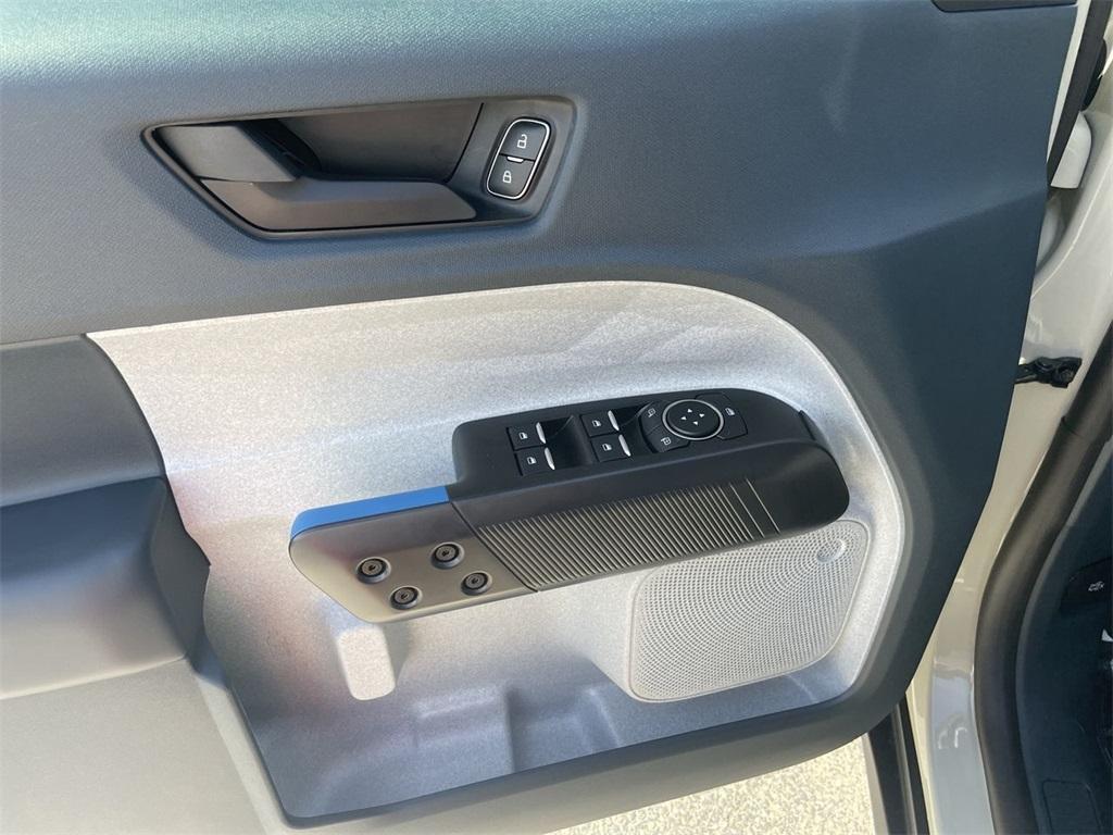 new 2025 Ford Maverick car, priced at $34,282