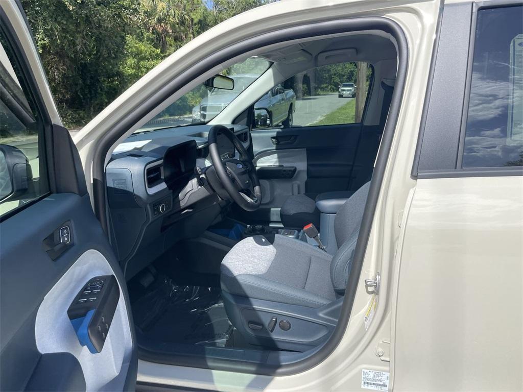 new 2025 Ford Maverick car, priced at $34,282