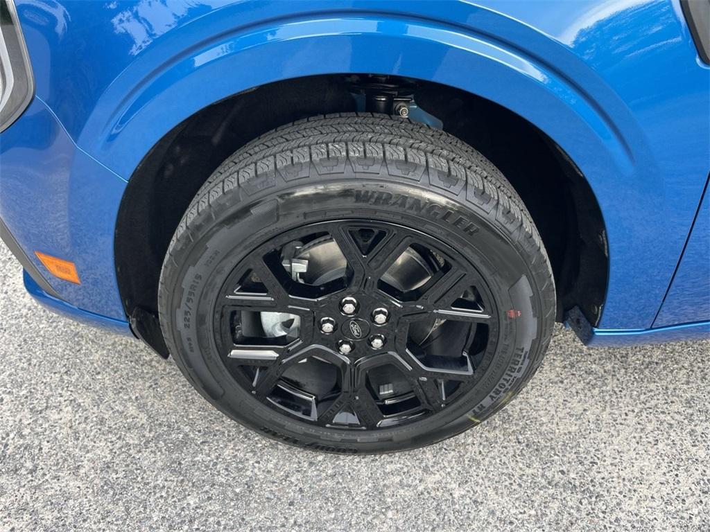 new 2025 Ford Maverick car, priced at $36,404