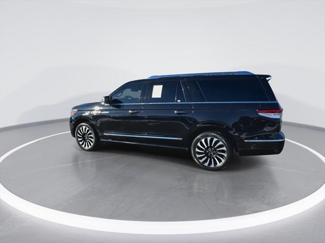 used 2022 Lincoln Navigator car, priced at $57,888