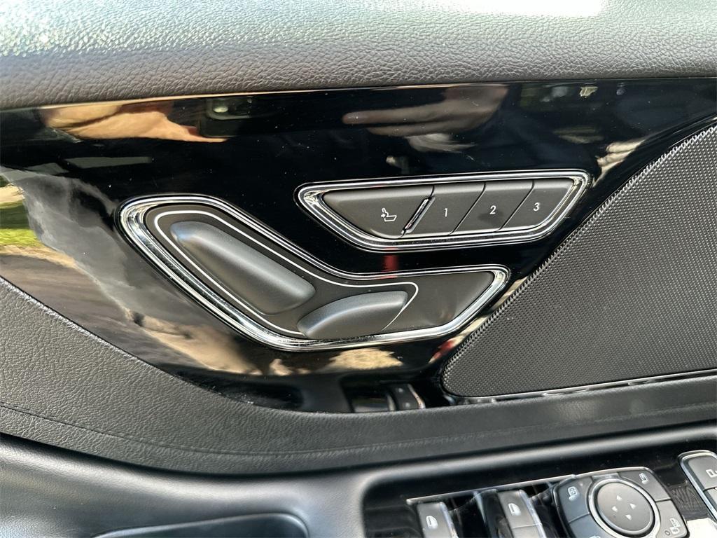 used 2022 Lincoln Aviator car, priced at $43,567