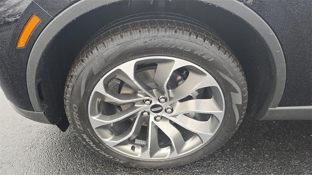 used 2025 Lincoln Aviator car, priced at $64,462