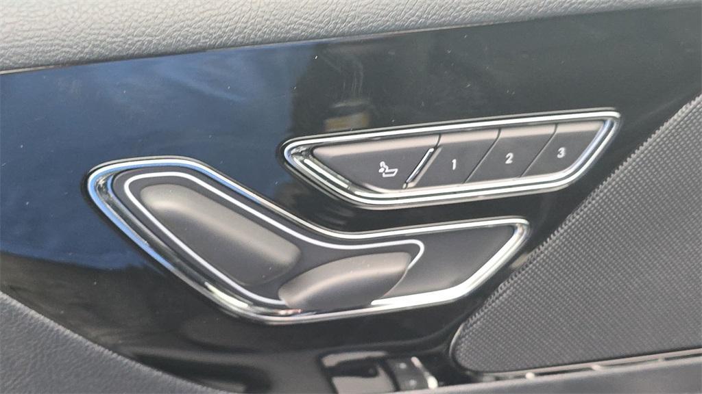 used 2025 Lincoln Aviator car, priced at $64,462