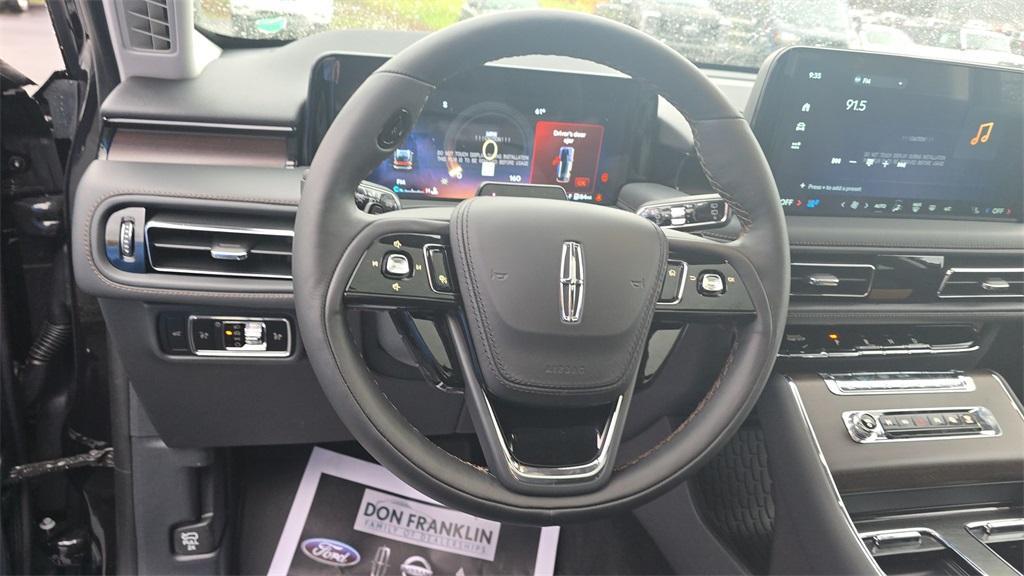 used 2025 Lincoln Aviator car, priced at $64,462