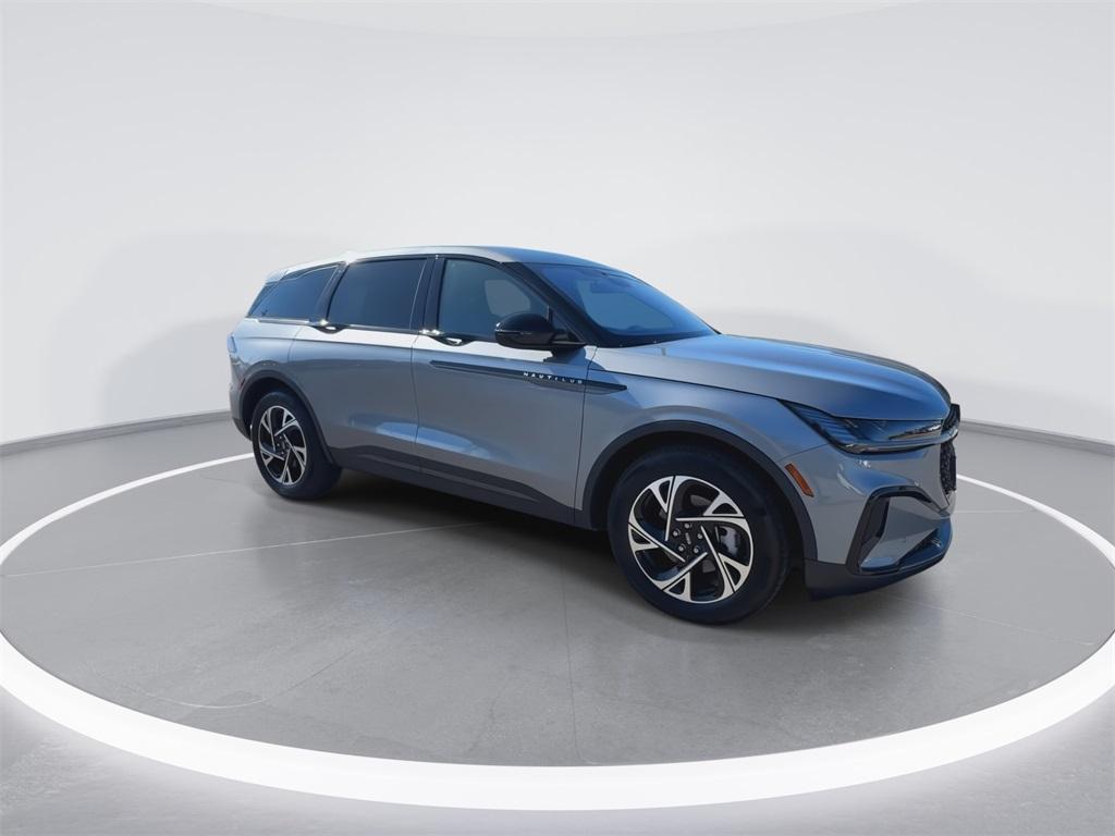 new 2025 Lincoln Nautilus car, priced at $56,287