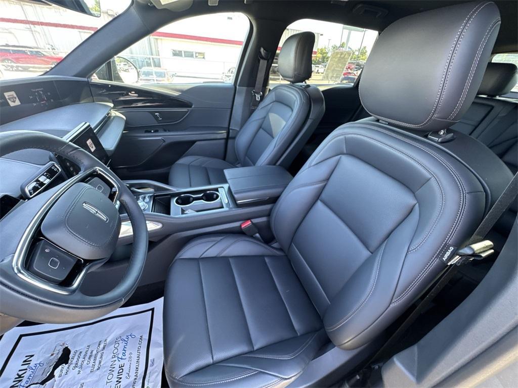 new 2025 Lincoln Nautilus car, priced at $56,287