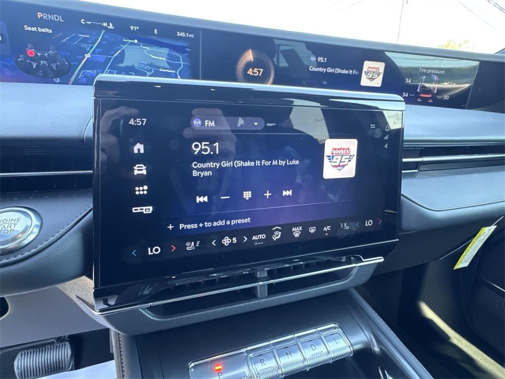 new 2025 Lincoln Nautilus car, priced at $56,287