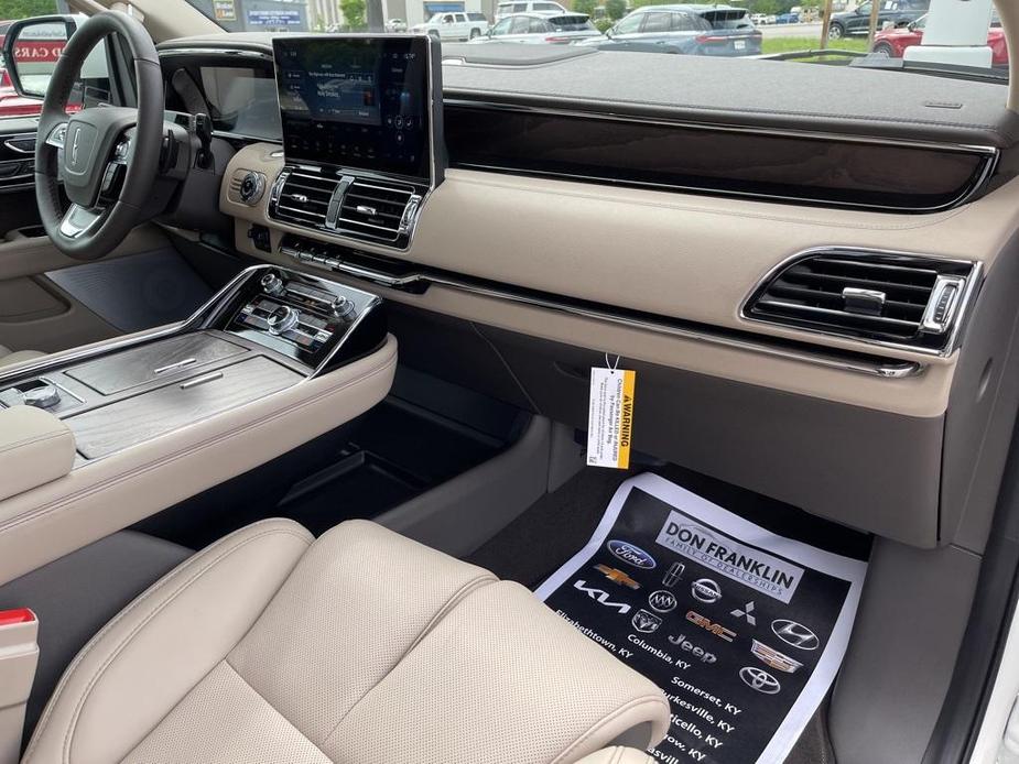 new 2024 Lincoln Navigator car, priced at $103,303