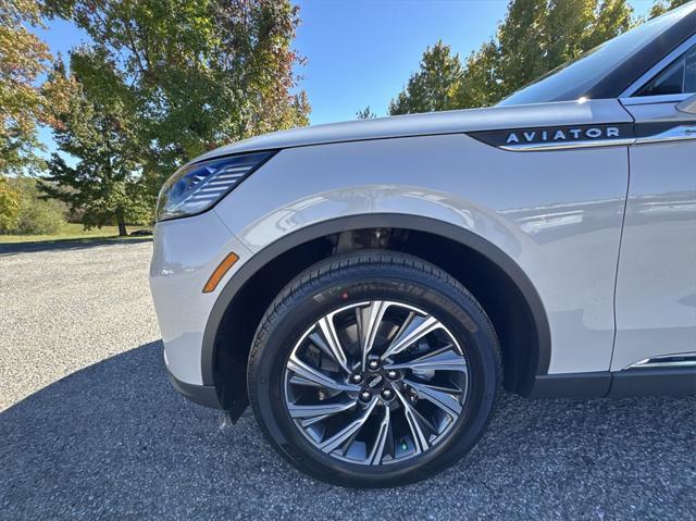 new 2025 Lincoln Aviator car, priced at $62,335