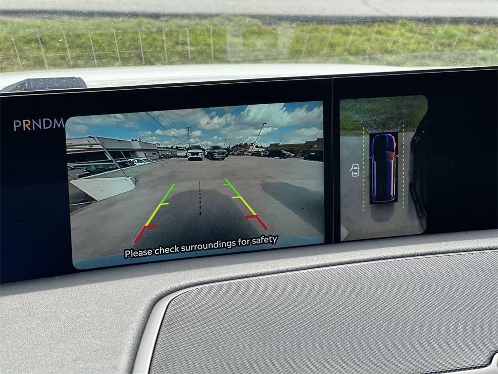 new 2025 Lincoln Navigator car, priced at $102,527