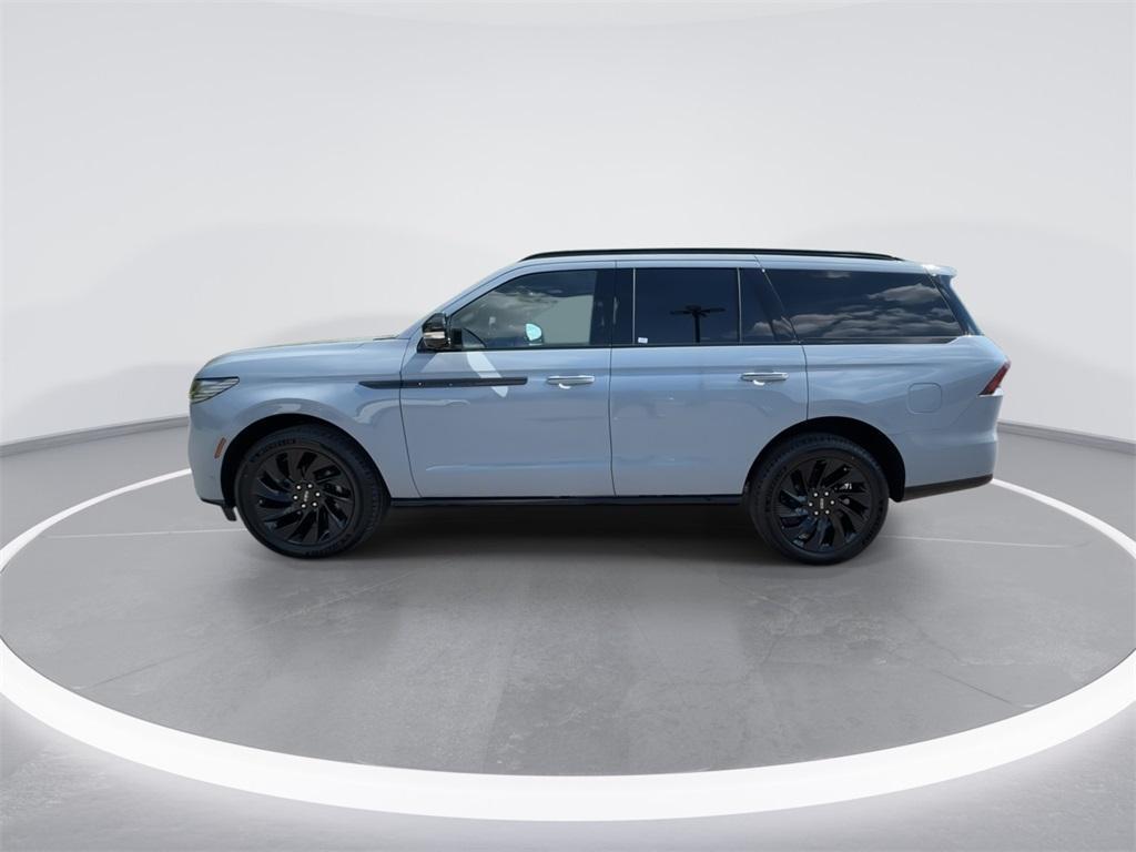 new 2025 Lincoln Navigator car, priced at $102,957