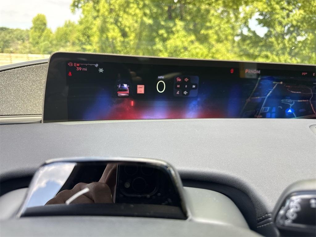 new 2025 Lincoln Navigator car, priced at $102,957